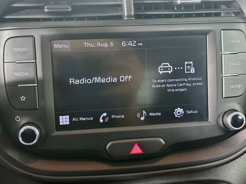 Used 2025 Kia Soul LX w/ LX Technology Package FWD image 19