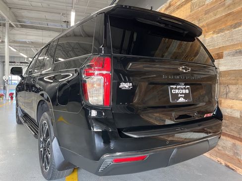 Used 2021 Chevrolet Suburban RST w/ Luxury Package image 21