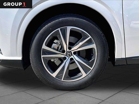 Used 2026 Lexus RX 350 Premium w/ Accessory Package (Z1) FWD image 9