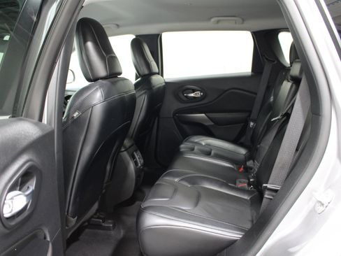 Used 2022 Jeep Cherokee Latitude Lux AWD/4WD image 15