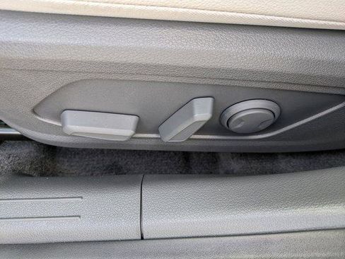 New 2025 Hyundai Sonata Limited image 17