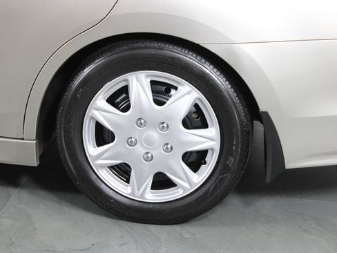 Used 2016 Subaru Legacy 2.5i AWD/4WD image 14