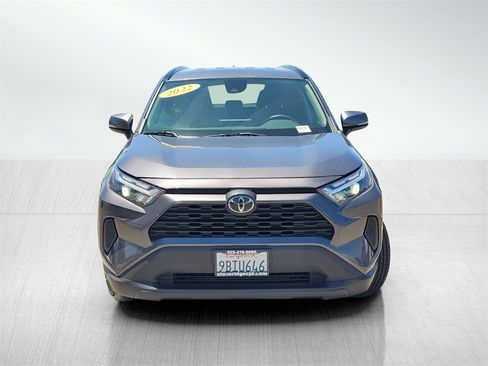 Used 2022 Toyota RAV4 XLE image 2