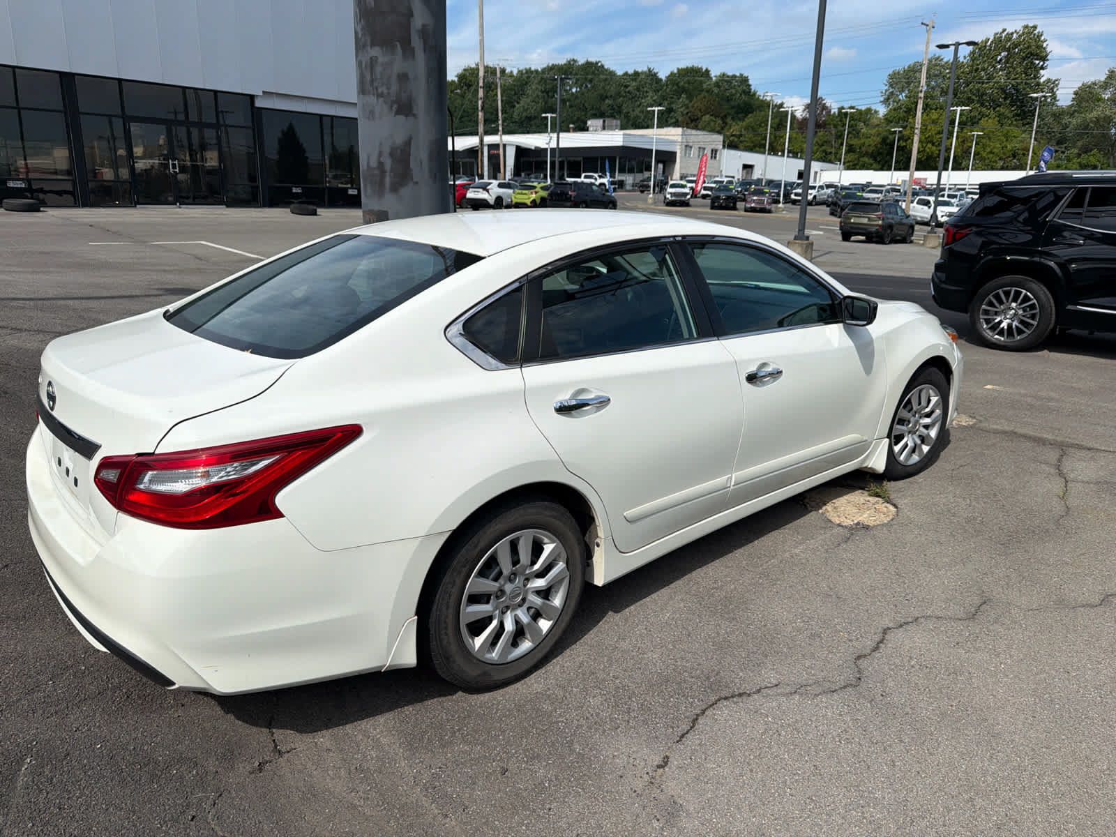 Used 2016 Nissan Altima 2.5 S w/ Power Driver Seat Package FWD image 22