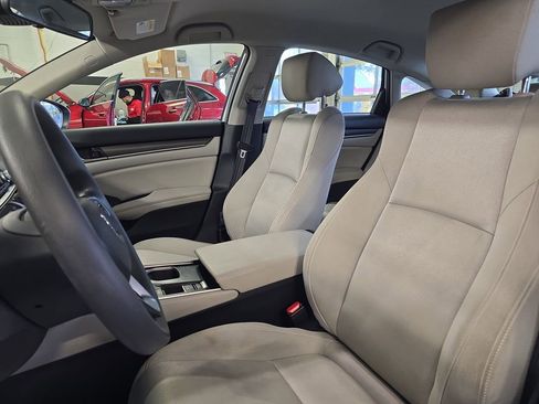 Used 2019 Honda Accord LX image 15