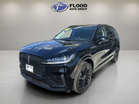 New 2026 Lincoln Aviator Reserve image 3