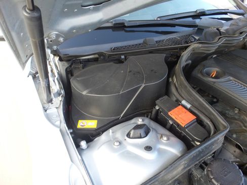 Used 2013 Mercedes-Benz C 250 Sport image 76