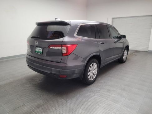 Used 2019 Honda Pilot LX image 9
