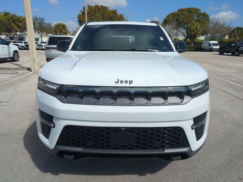 New 2026 Jeep Grand Wagoneer Limited AWD/4WD image 3