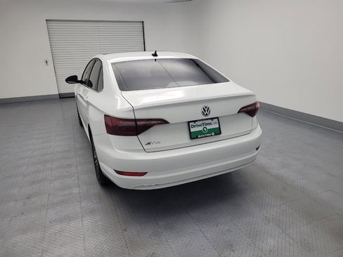 Used 2021 Volkswagen Jetta SE FWD image 6