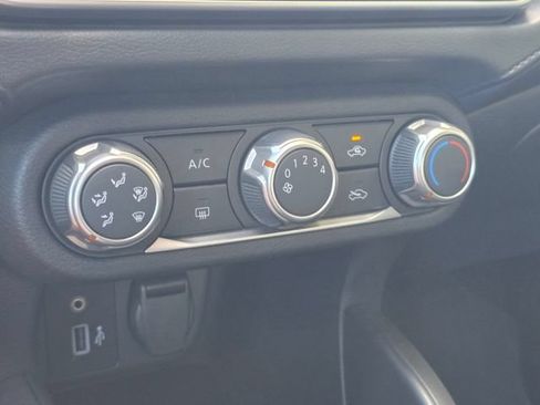 Used 2025 Nissan Versa S w/ Trunk Package FWD image 24