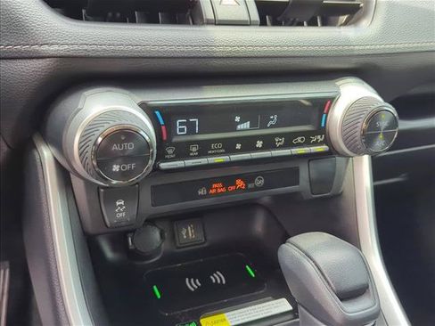 Certified 2025 Toyota RAV4 LE AWD/4WD image 20