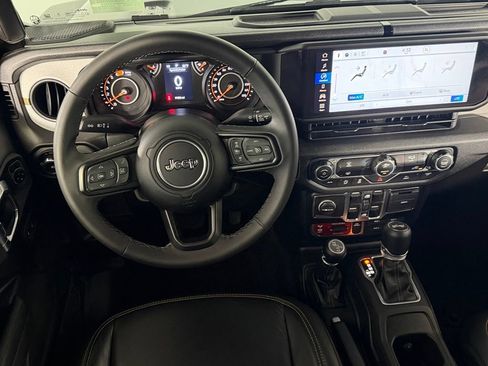 Certified 2025 Jeep Wrangler Unlimited Sport AWD/4WD image 13