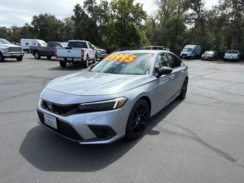 Used 2024 Honda Civic Sport image 1
