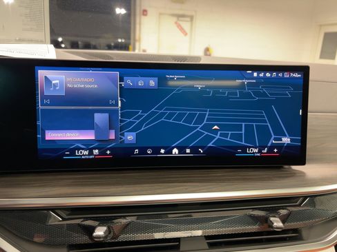 New 2026 BMW X5 sDrive40i w/ M Sport Package image 24