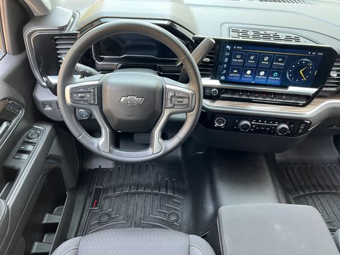 Used 2023 Chevrolet Silverado 1500 RST w/ Z71 Off-Road Package AWD/4WD image 30