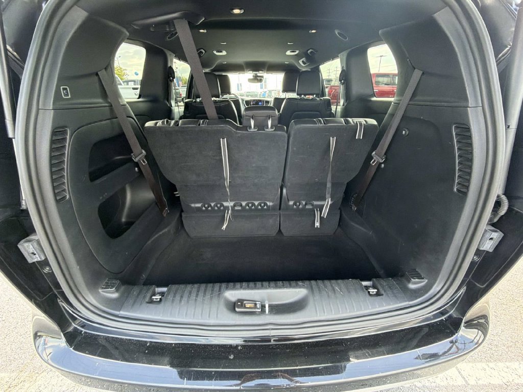 Used 2025 Chrysler Pacifica Select FWD image 12