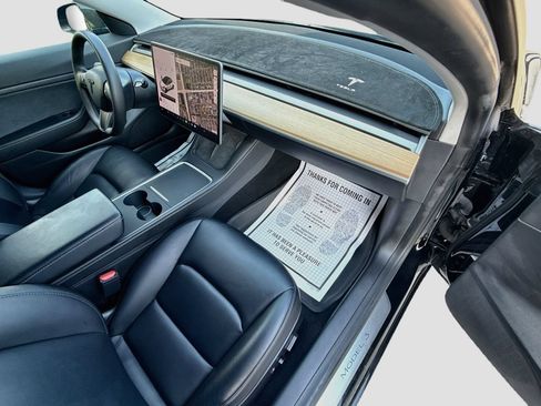 Used 2021 Tesla Model 3 Standard Range Plus RWD image 33