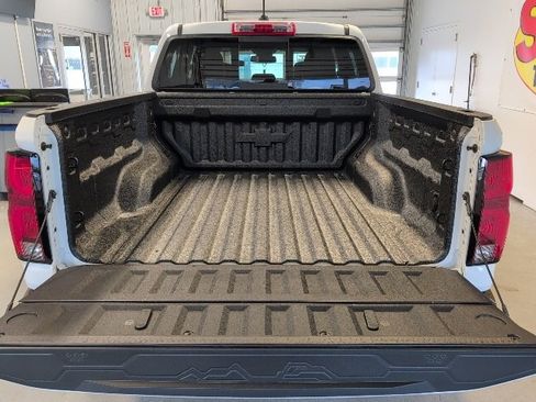 New 2026 Chevrolet Colorado ZR2 w/ Technology Package image 32