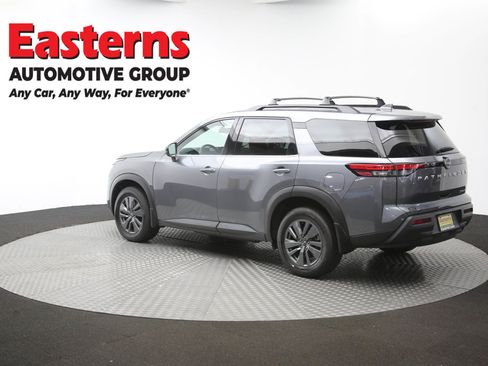 Used 2024 Nissan Pathfinder SV AWD/4WD image 65