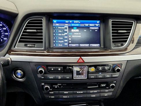 Used 2018 Genesis G80 3.8 w/ Option Group 02 image 18