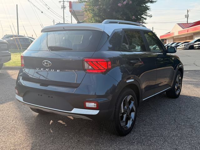 Used 2023 Hyundai Venue Limited FWD image 5