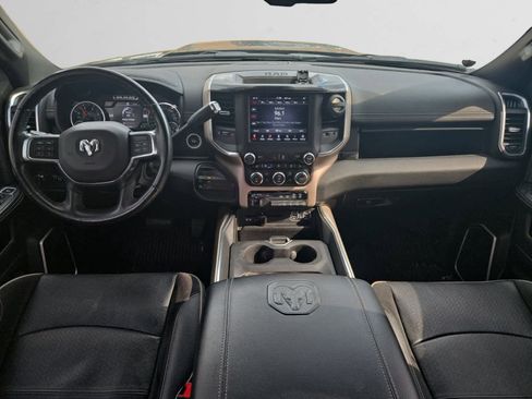 Used 2019 RAM 2500 Laramie w/ Black Appearance Package image 10