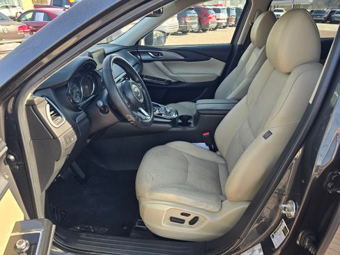 Used 2018 MAZDA CX-9 Touring image 12