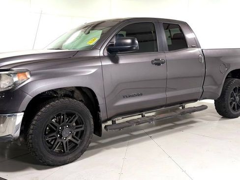 Used 2018 Toyota Tundra SR5 w/ SR5 Upgrade Package image 8
