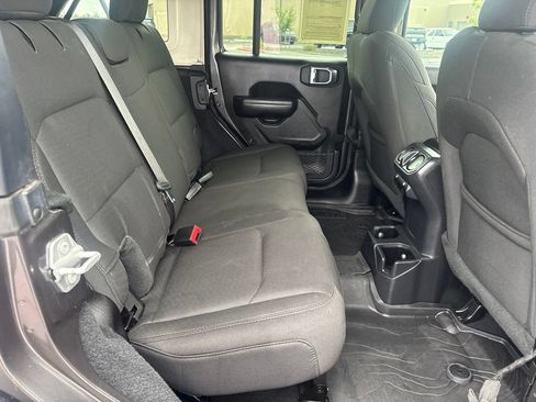 Used 2023 Jeep Wrangler Unlimited Sport AWD/4WD image 19