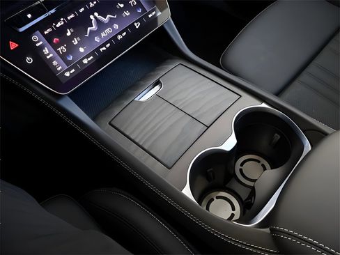 New 2025 Maserati Grecale Modena image 28