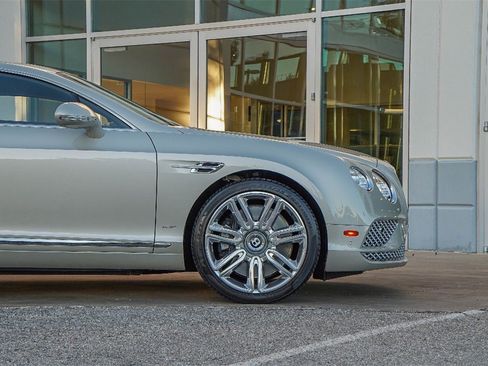 Certified 2016 Bentley Continental GT image 10