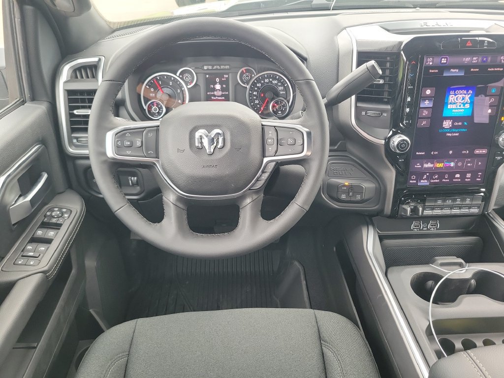 New 2027 RAM 3500 Big Horn AWD/4WD image 9