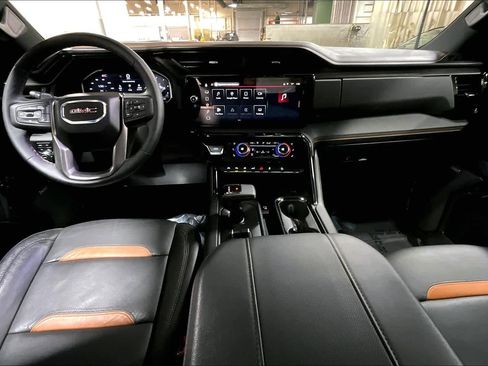 Used 2025 GMC Sierra 1500 AT4 w/ Technology Package image 16