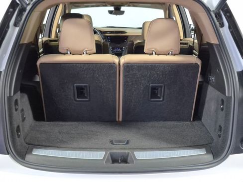 Used 2024 Cadillac XT6 Sport w/ Platinum Package image 28