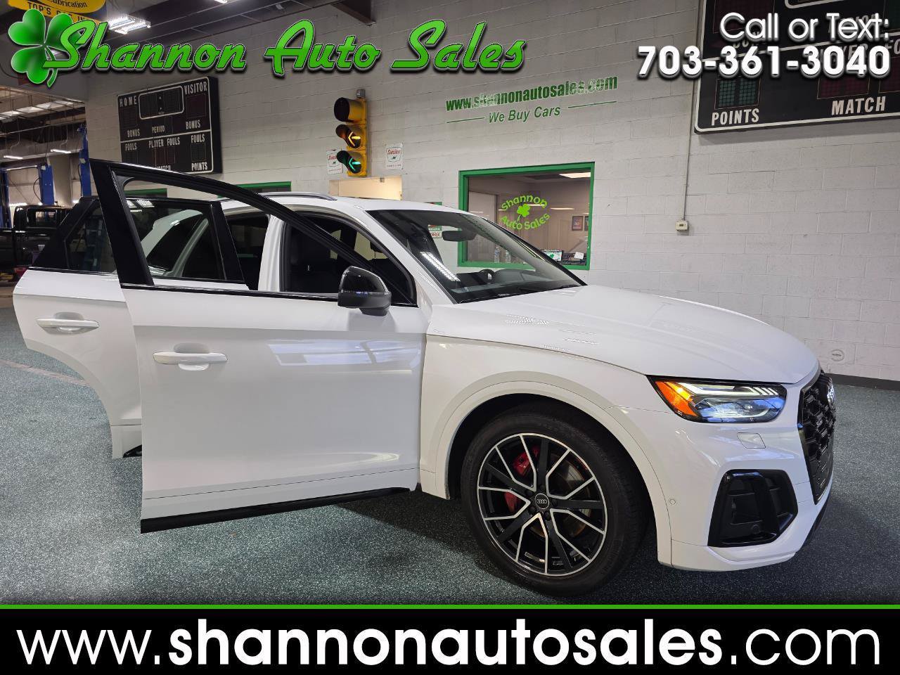 Used 2024 Audi SQ5 Prestige AWD/4WD image 1