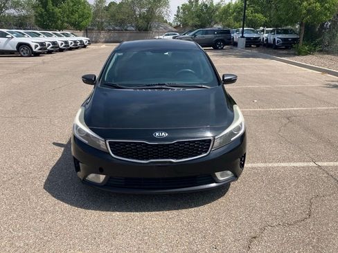 Used 2017 Kia Forte LX w/ LX Popular Plus Package FWD image 2