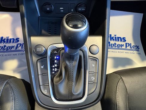 Used 2022 Hyundai Kona Limited FWD image 19