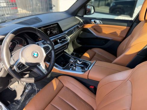 Used 2022 BMW X5 M50i w/ Executive Package image 58
