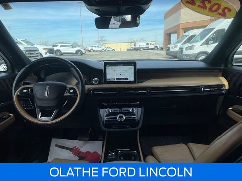 Used 2022 Lincoln Corsair Reserve w/ Equipment Group 201A image 14