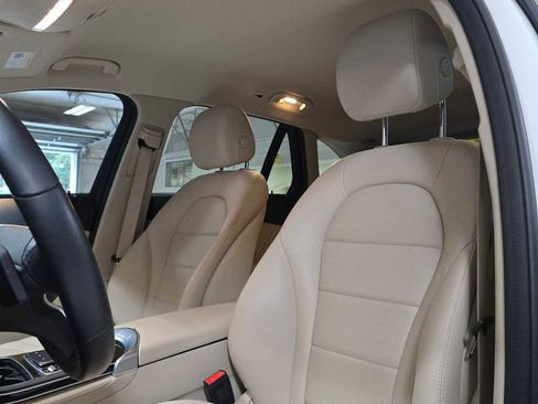 Certified 2020 Mercedes-Benz GLC 300 image 21