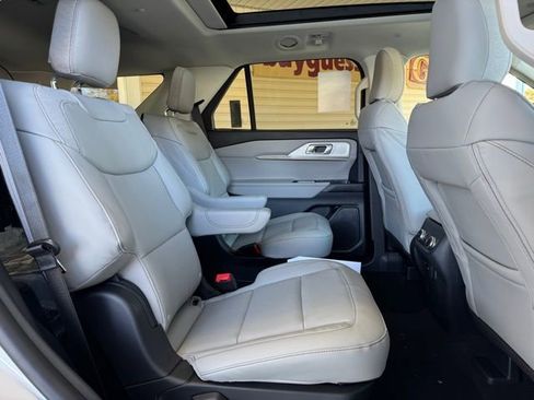 New 2026 Ford Explorer Active w/ Active Comfort Package image 26