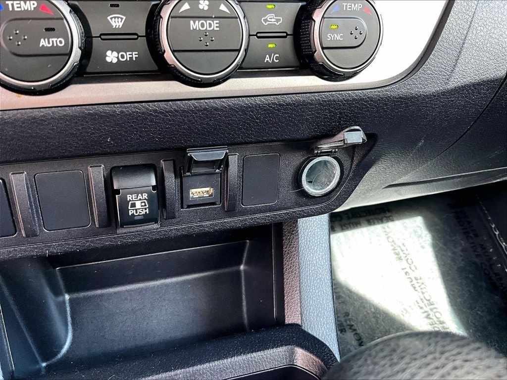 Certified 2021 Toyota Tacoma SR5 AWD/4WD image 27