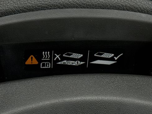 Used 2022 Cadillac XT6 Premium Luxury image 18