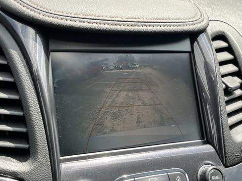 Used 2018 Chevrolet Impala Premier FWD image 32