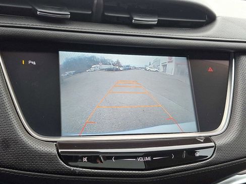 Used 2017 Cadillac XT5 Luxury w/ Driver Awareness Package image 20