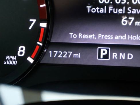 Used 2024 Nissan Frontier PRO-4X w/ Pro Premium Package image 38