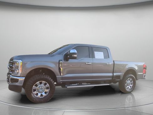 Certified 2024 Ford F250 Lariat w/ Chrome Package AWD/4WD image 11