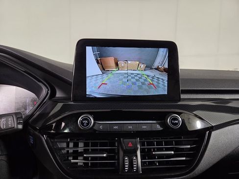 Used 2025 Ford Escape ST-Line image 17