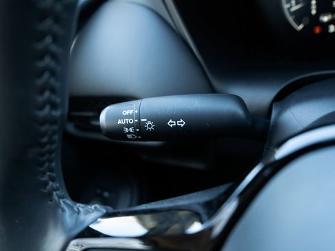 Certified 2025 Honda HR-V EX-L image 23